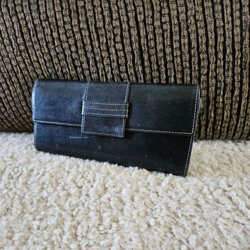 Ann Taylor Loft black leather wallet